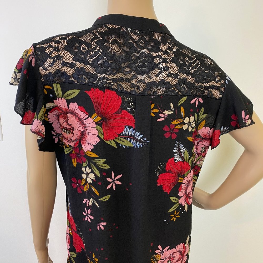 Women’s Floral Black Lace Blouse – Size L